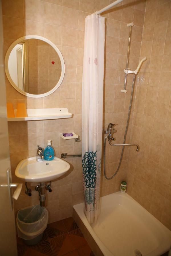 Rooms And Apartments Kurtovic Donji Seget Екстериор снимка