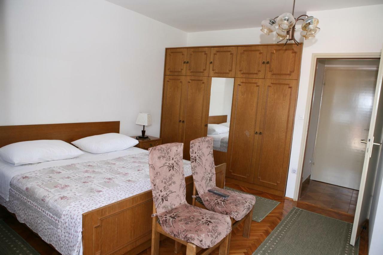 Rooms And Apartments Kurtovic Donji Seget Екстериор снимка